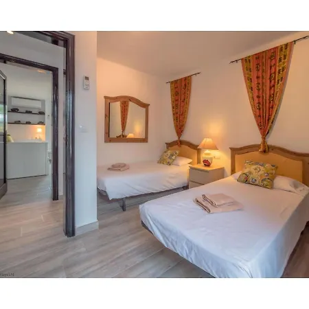 Puerto Chico I And J