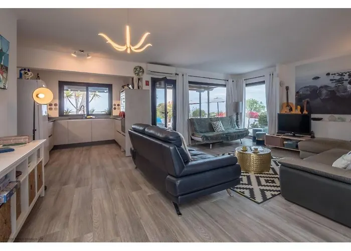 Puerto Chico I And J